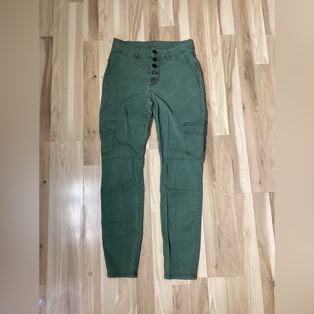 CAbi Army Green Cargo Pants Size 6